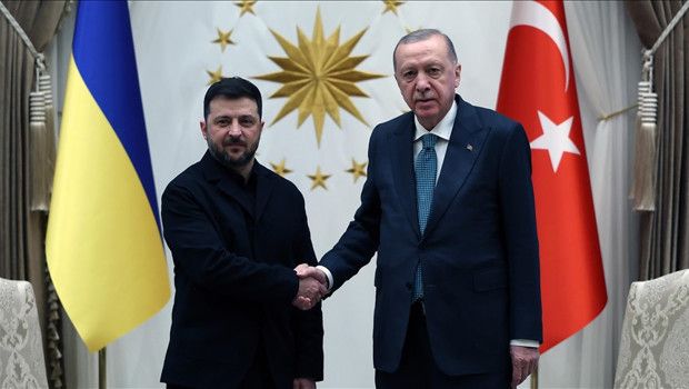 Cumhurbaşkanı Erdoğan, Ukrayna Devlet Başkanı Zelenskiy ile Görüştü