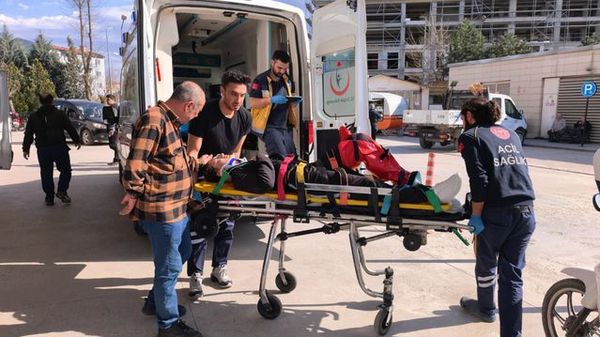 Bursa İnegöl'de Ehliyetsiz Sürücü Drift Yaparken Yaya Çarptı