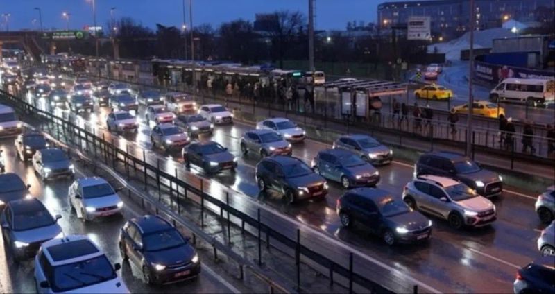 İstanbul'da 16 Şubat Pazartesi Trafik Yoğunluğu ve Yol Durumu Güncellemesi