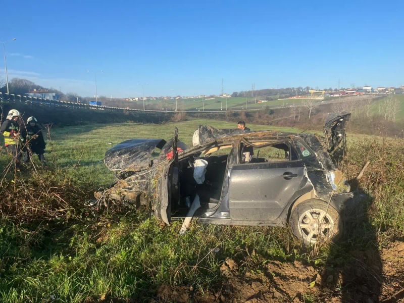Samsun Bafra'da Otomobil Tarlaya Yuvarlandı: 1 Kişi Hayatını Kaybetti