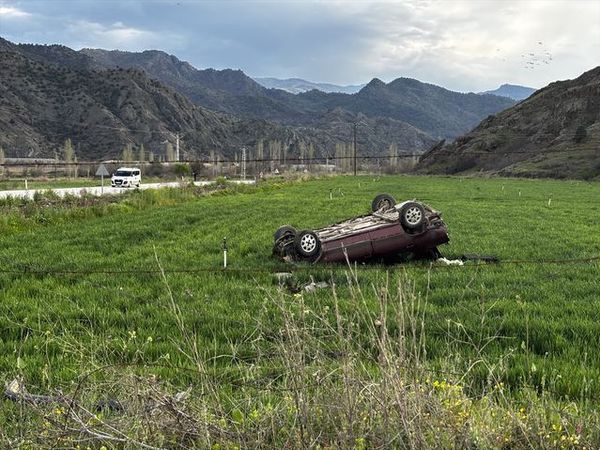 Osmancık'ta Otomobil Devrildi, Sürücü Yaralandı