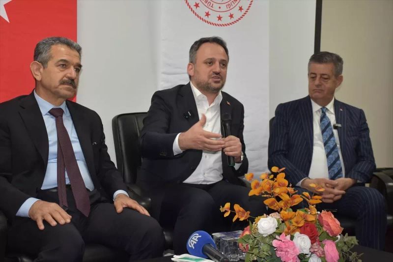 Gençlik ve Spor Bakan Yardımcısı Eminoğlu: Türkiye'nin Geleceği Gençlerde