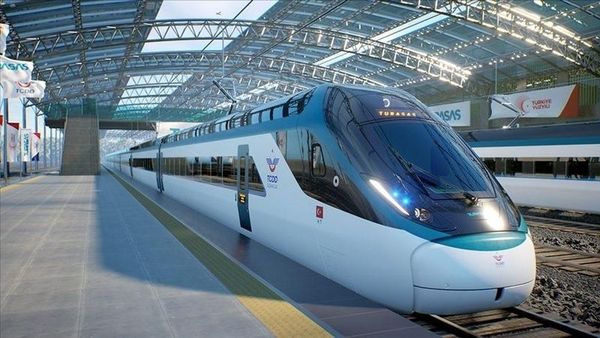 Bakan Uraloğlu: Milli Elektrikli Hızlı Tren Test Süreci Cuma Başlıyor