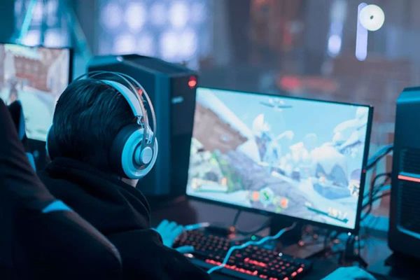 Tayvan'da 4 Gün Süren Uykusuz Oyun Oynama Beyin Kanamasına Yol Açtı