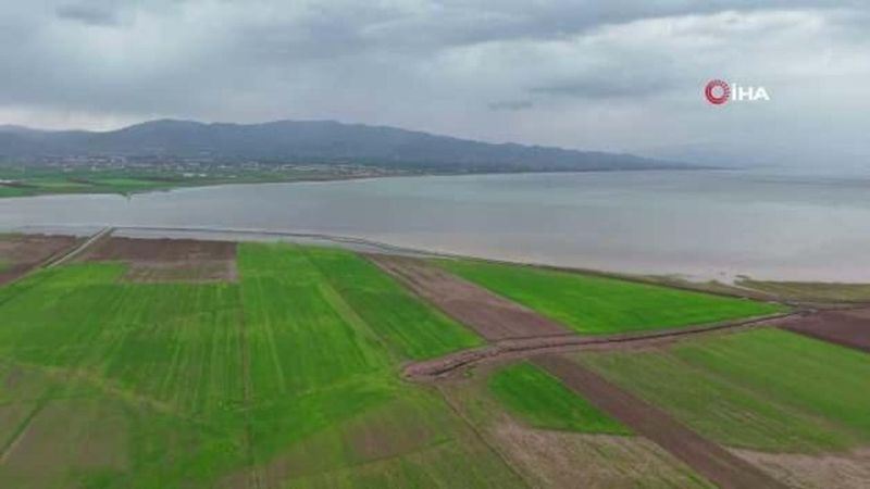 Keban Barajı'nda 7 Yıl Arayla Kuraklık ve Sel Etkileri Görüldü