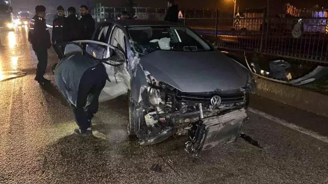 İnegöl'de Trafik Kazası: 2 Genç Yaralandı