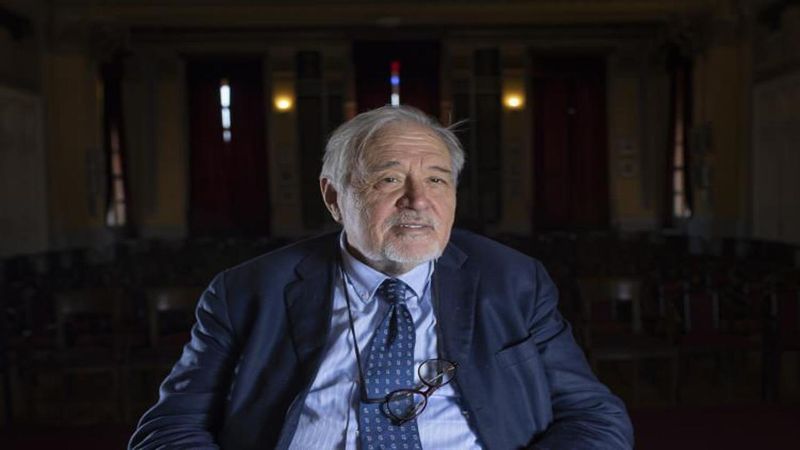 Prof. Dr. İlber Ortaylı İçin Galatasaray Üniversitesinde Cenaze Töreni Düzenlendi