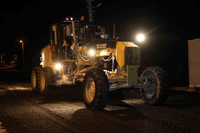 Antakya'da Yol Bakım ve Onarım Çalışmaları Devam Ediyor
