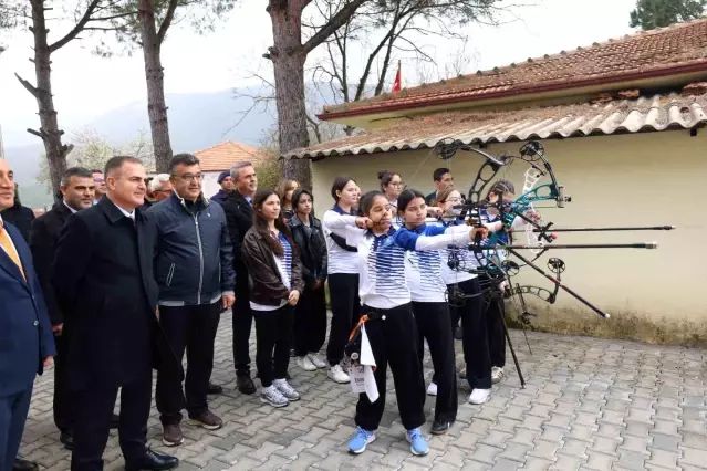 Muğla Valisi, Yatağan’da Okçuluk Çalışmalarını Yerinde İnceledi