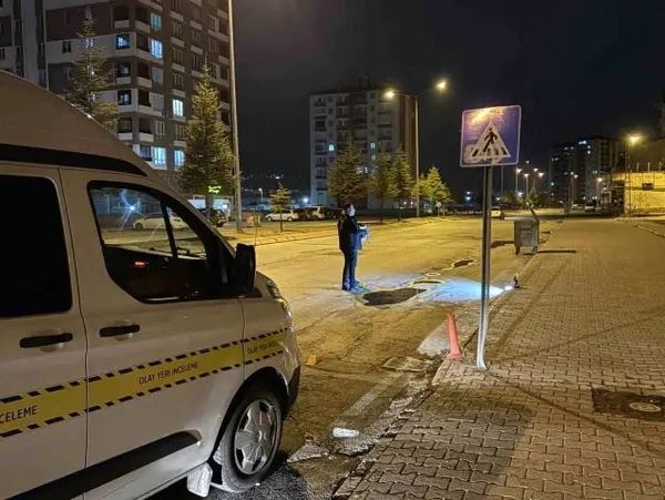 Kayseri Kocasinan'da Bıçaklı Kavga: İki Kardeş Yaralandı