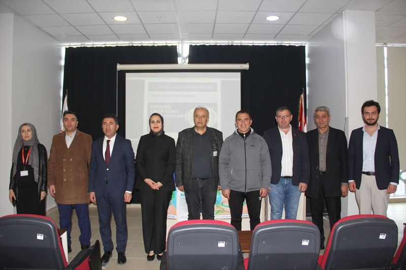 Zara'da Kanserde Erken Teşhis ve Korunma Konferansı Düzenlendi