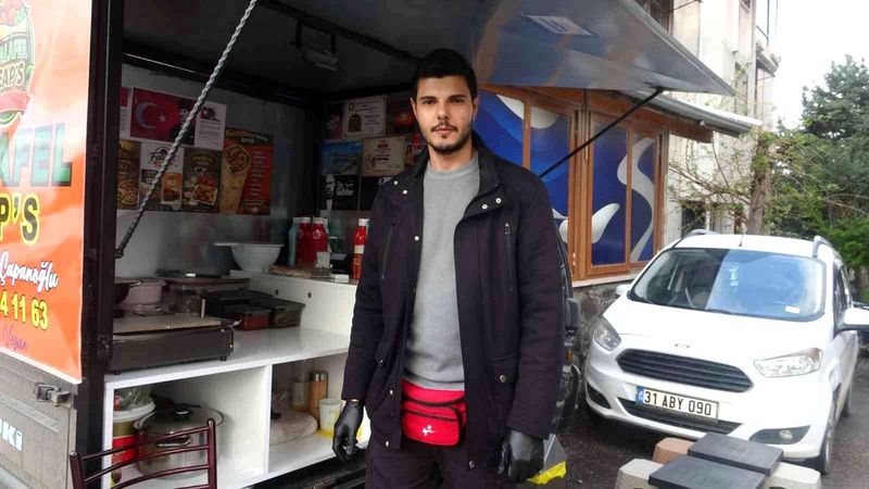 Deprem Sonrası Hatay’da Falafel Satarak Hayata Tutundu