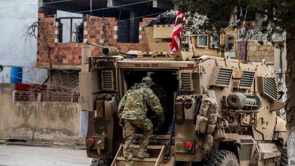 ABD, Katar ve Bahreyn Üslerinden Yüzlerce Askeri Tahliye Etti