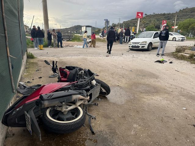 Fethiye'de Motosiklet ve Otomobil Çarpıştı: Sürücü Hayatını Kaybetti