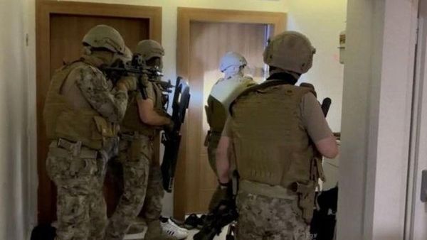 Diyarbakır'da Organize Suç Örgütüne Operasyonda 10 Kişi Tutuklandı