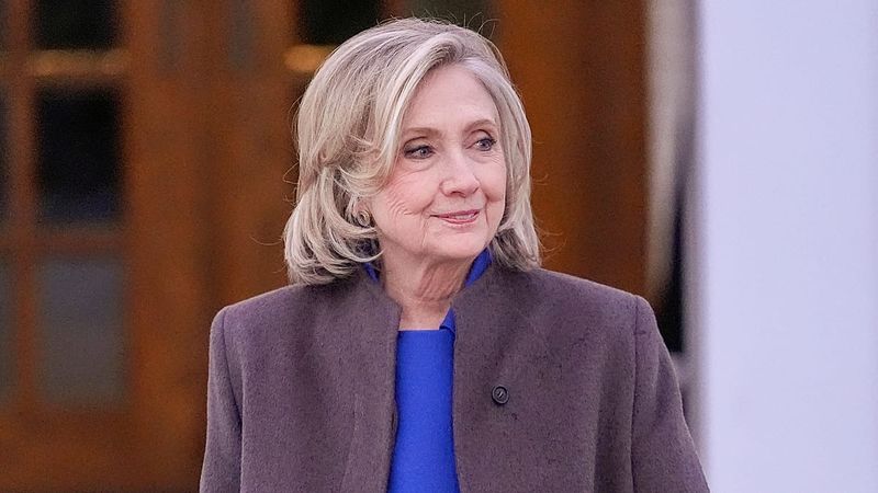 Hillary Clinton, Epstein Soruşturmasında İfadesini Verdi; Trump'ın İfadesi Talep Edildi