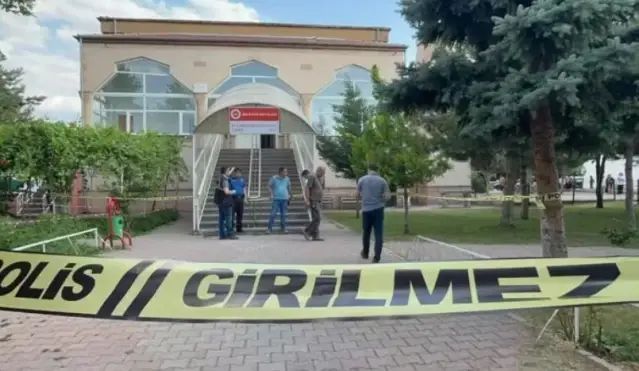 Kayseri'de Cami Namazı Sırasında Bıçaklama Olayında Sanığa 16 Yıl Hapis