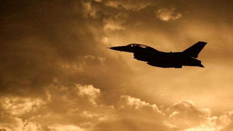 ABD Savaş Uçağı Suudi Arabistan'da Acil Durum Kodu Verdi