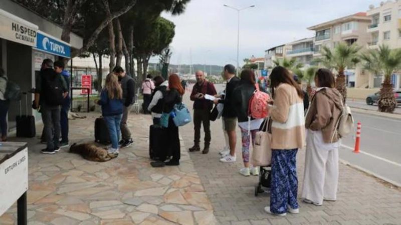 Yunanistan, Türk Vatandaşlarına Kapıda Vize Uygulamasını 1 Yıl Daha Uzattı