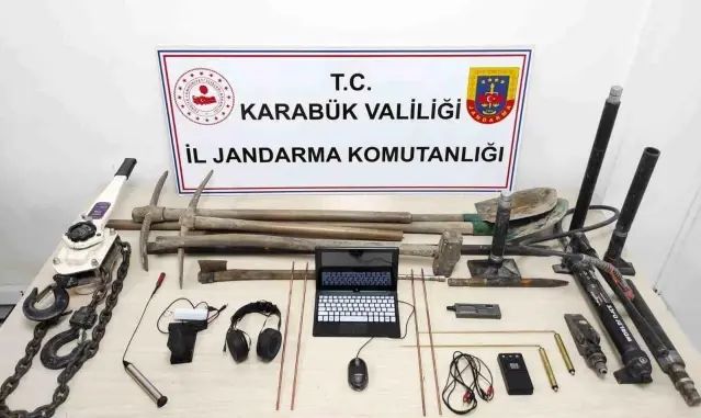 Karabük'te İzinsiz Kazı ve Uyuşturucu Operasyonunda Çok Sayıda Malzeme Ele Geçirildi