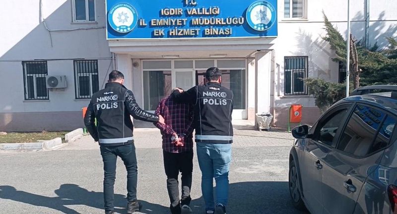 20 Yıl Hapis Cezasıyla Aranan Şahıs İran Sınırında Yakalandı
