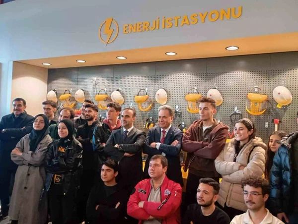 Sanayi Bakanı Kacır, İnönü Üniversitesi'nde Milli Teknoloji Atölyesi'ni Açtı