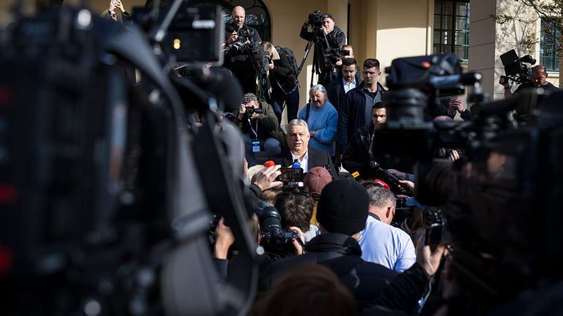 Macaristan'da Parlamento Seçimlerinde Tarihi Katılım Bekleniyor