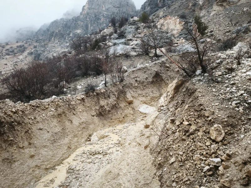Adıyaman Tut’ta Heyelan Tehlikesi Nedeniyle İki Ev Boşaltıldı