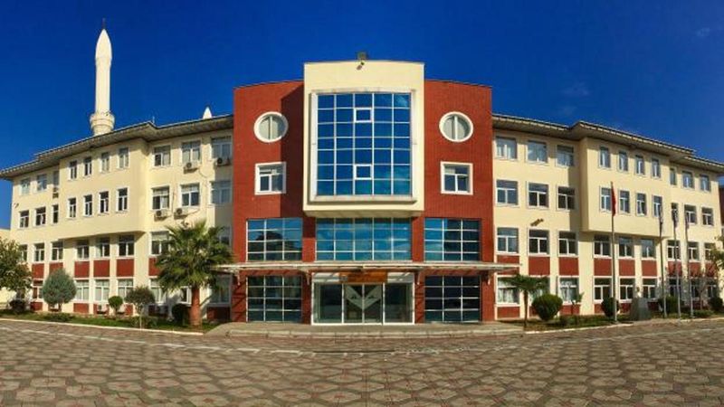 Kartal Anadolu İmam Hatip Lisesi Ortaokulu İlk Öğrencilerini Kabul Ediyor