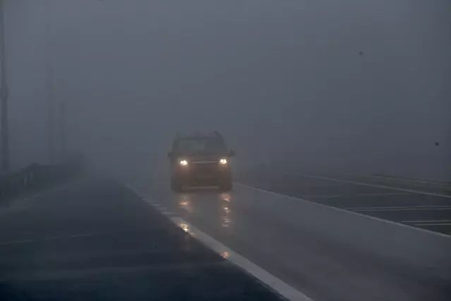 Bolu Dağı'nda Yoğun Sis Ulaşımı Olumsuz Etkiledi