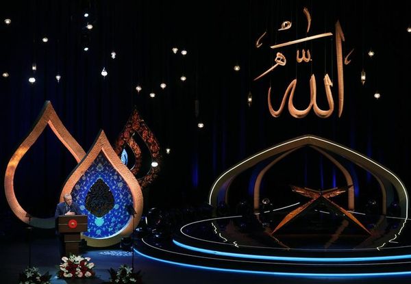 Cumhurbaşkanı Erdoğan: Umutsuzluğa Kapılmak Bizlere Yasaklandı