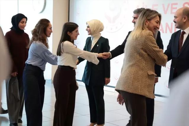 Bakan Göktaş, Ramazan Bayramı'nda Bakanlık Çalışanlarıyla Bayramlaştı