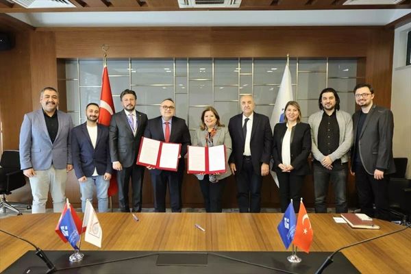 HKÜ ve GAZİULAŞ Kent İçi Ulaşımda İş Birliği Protokolü İmzaladı