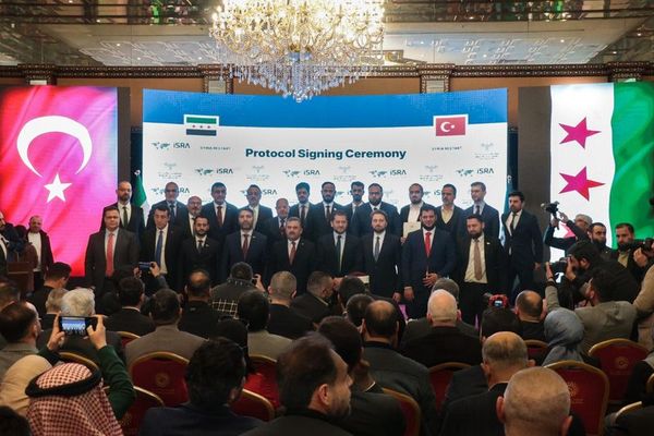 Türkiye, Suriye’de 5,6 Milyon Metrekarelik Kamouna Sanayi Bölgesi İçin Protokol İmzaladı