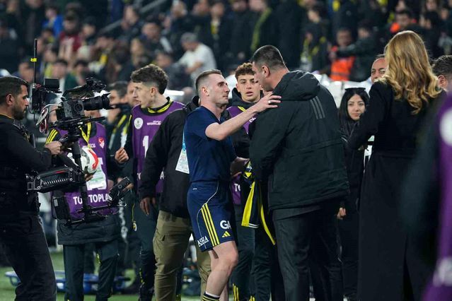 Fenerbahçe, Beşiktaş'ı 1-0 Yenerek Kadıköy'de Sevinci Paylaştı
