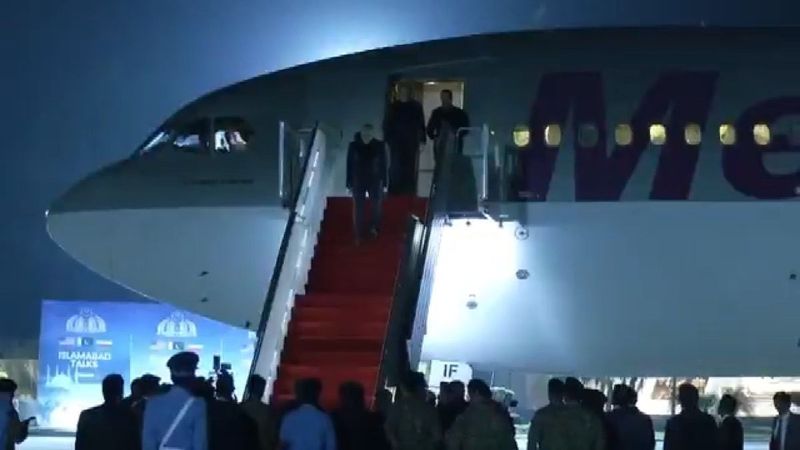 İran Meclis Başkanı Kalibaf Başkanlığındaki Heyet Pakistan'a Ulaştı