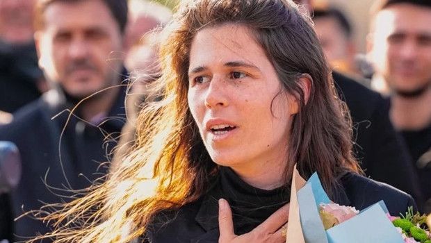 Çeşme Belediye Başkanı Lal Denizli, İstanbul Adliyesinde İfade Verdi