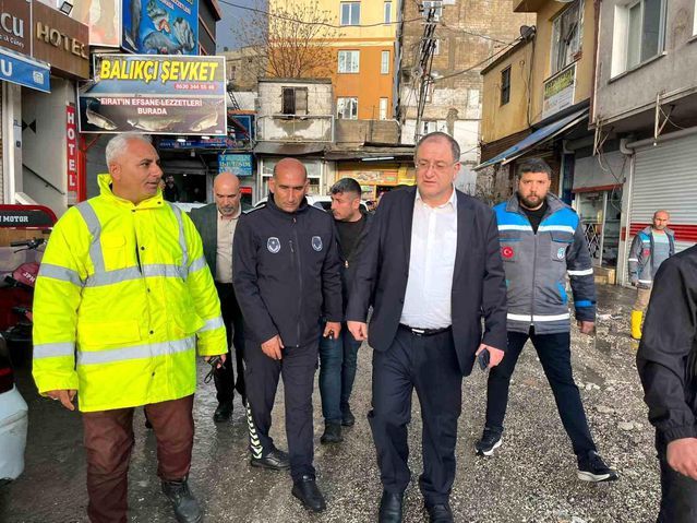 Birecik’te Şiddetli Yağış Sonrası Belediyeden Hızlı Müdahale