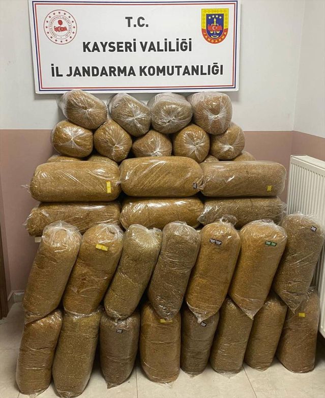 Kayseri'de Pınarbaşı'nda 400 Kilogram Kaçak Tütün Yakalandı