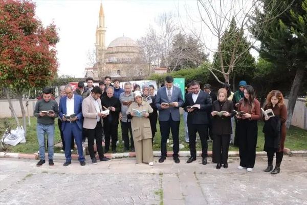 Kilis'te Kütüphaneler Haftası'nda Sessiz Okuma Etkinliği Düzenlendi