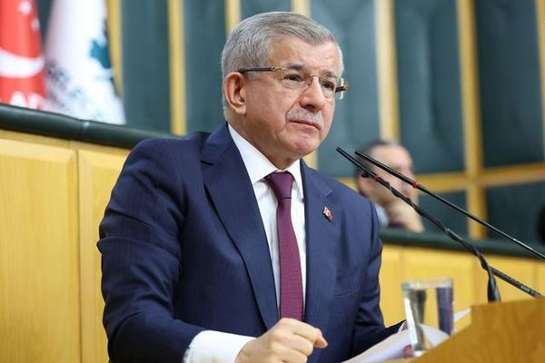 Ahmet Davutoğlu: Türkiye'nin Aktif Diplomasisi Bölge Barışı İçin Kritik