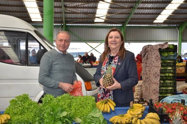 Başkan Özyol, Gümüşhacıköy Halk Pazarını Ziyaret Etti