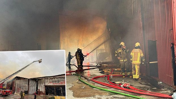 İzmir Seyhan Mahallesi'nde 3 Atölye ve 2 Depoda Yangın Çıktı