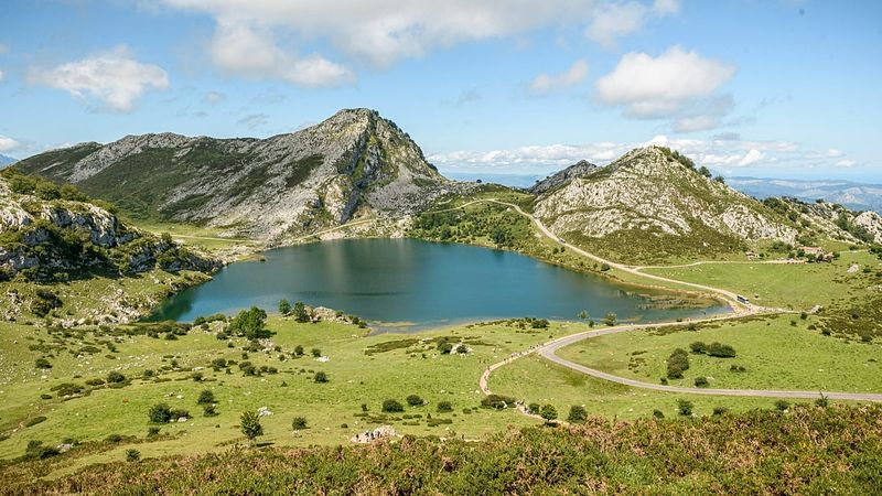 Picos de Europa: Dünyanın En Güzel Yeri Seçilen Ulusal Parkta Gezilecek Yerler
