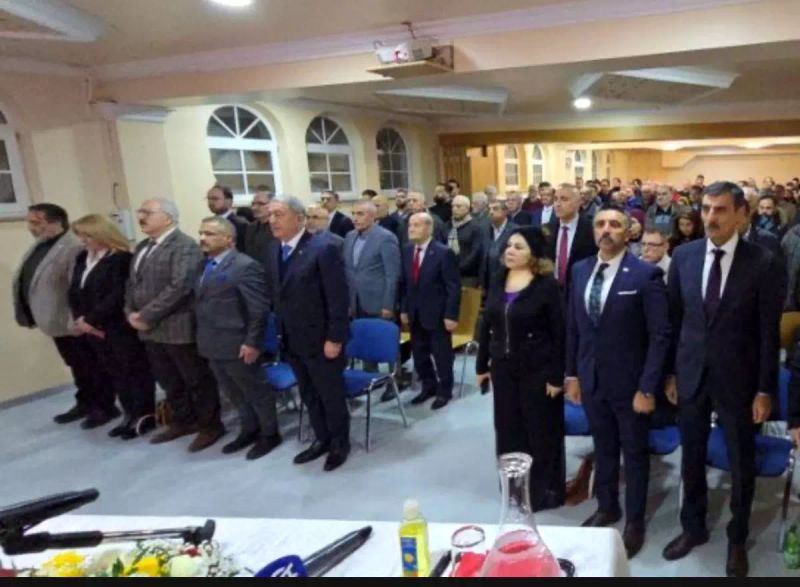 Hulusi Akar Münih'teki Kayserili Hemşehrilerine Teşekkür Etti