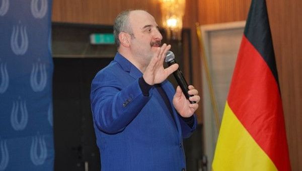 Komisyon Başkanı Varank Almanya'da Türklerle Buluştu ve Başarıları Vurguladı