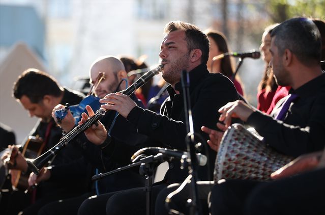 Kırklareli'de 8 Nisan Romanlar Günü Coşkuyla Kutlandı