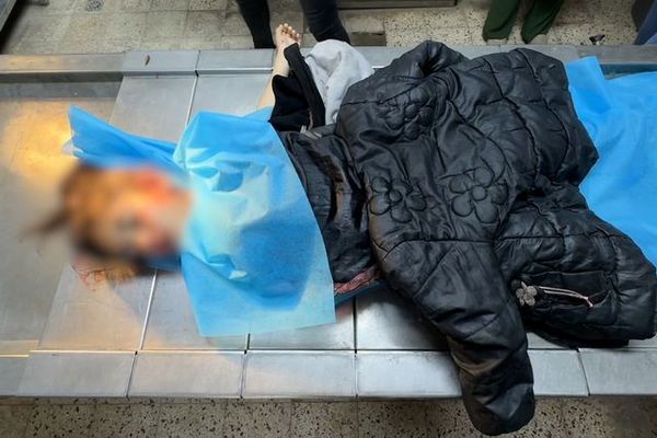 Gazze'de 9 Yaşındaki Çocuk Eğitim Aldığı Çadırda İsrail Kurşunuyla Hayatını Kaybetti