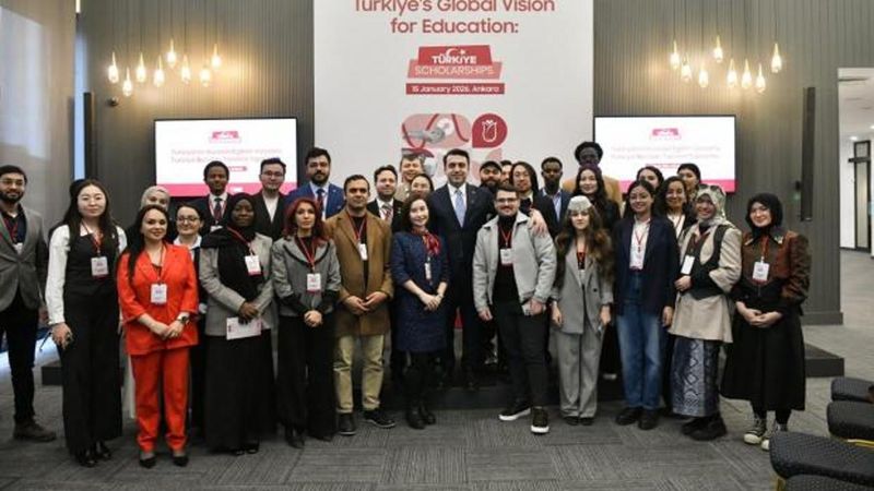 Türkiye Bursları'na 2026'da 200 Bin Uluslararası Başvuru Rekoru