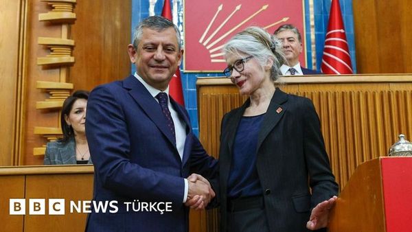 Emine Ülker Tarhan, 11 Yıl Sonra CHP'ye Dönerek Destek Vereceğini Açıkladı